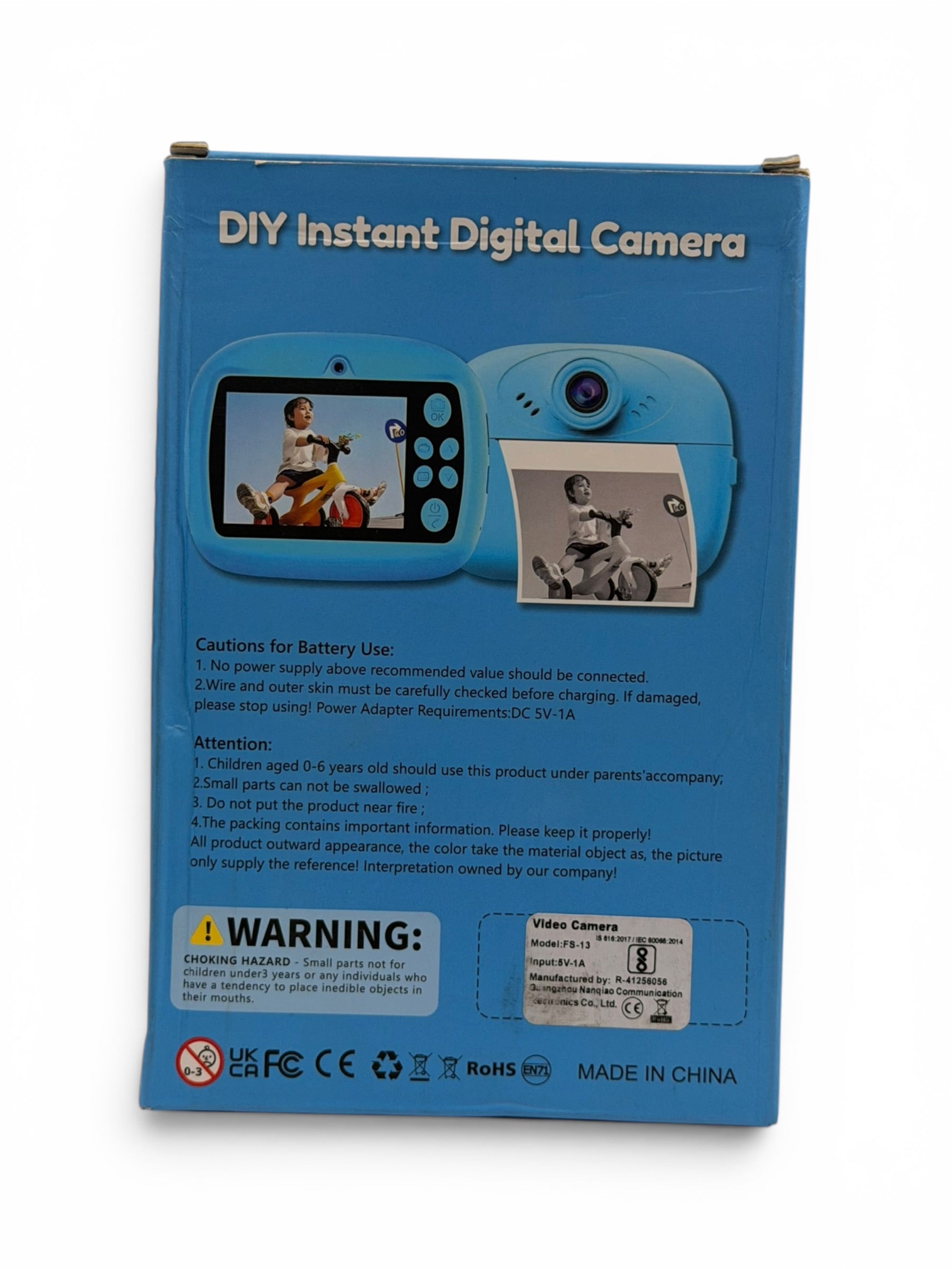 Instant Digital Camera (12 MP)