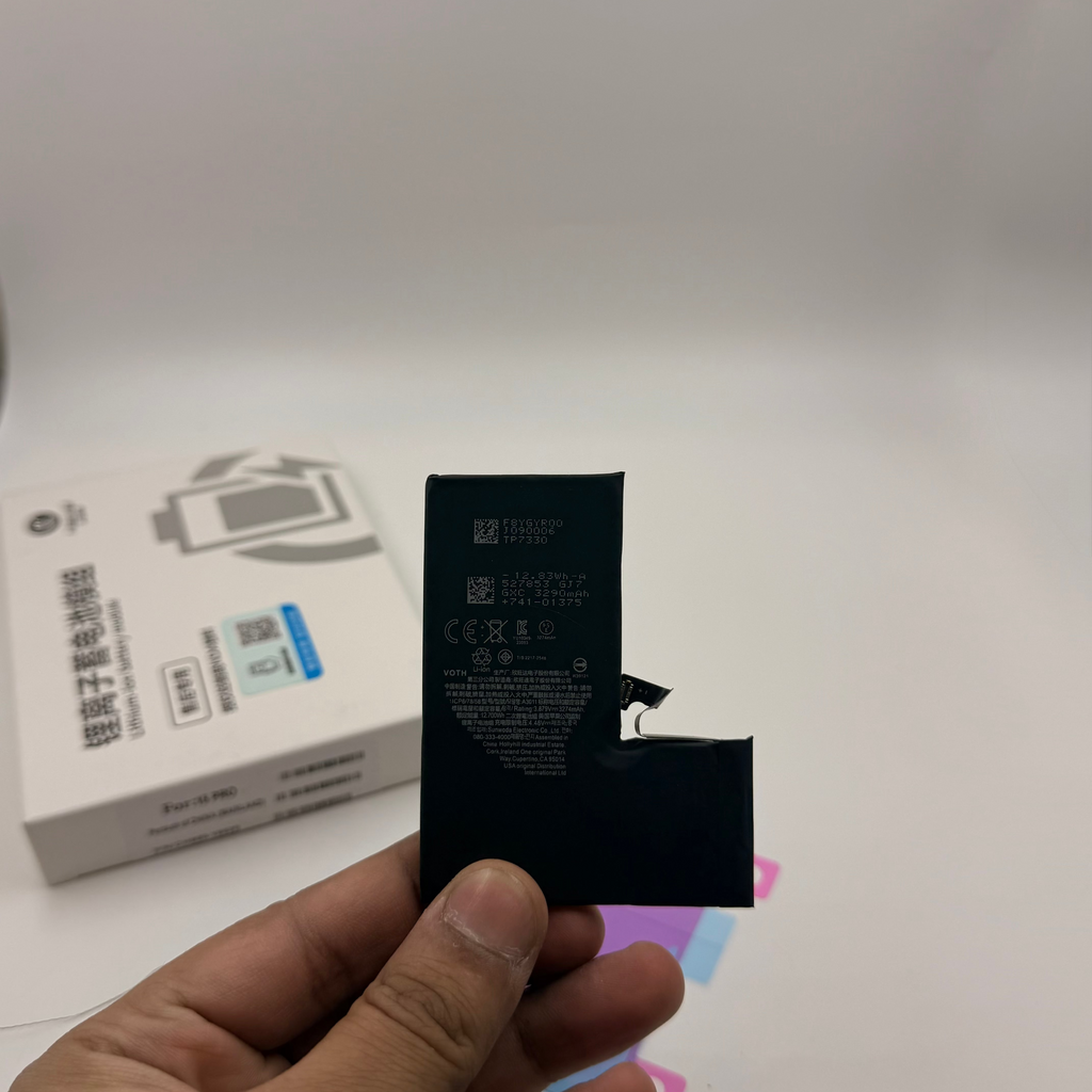 iPhone 15 Pro battery (3,274 mAh)