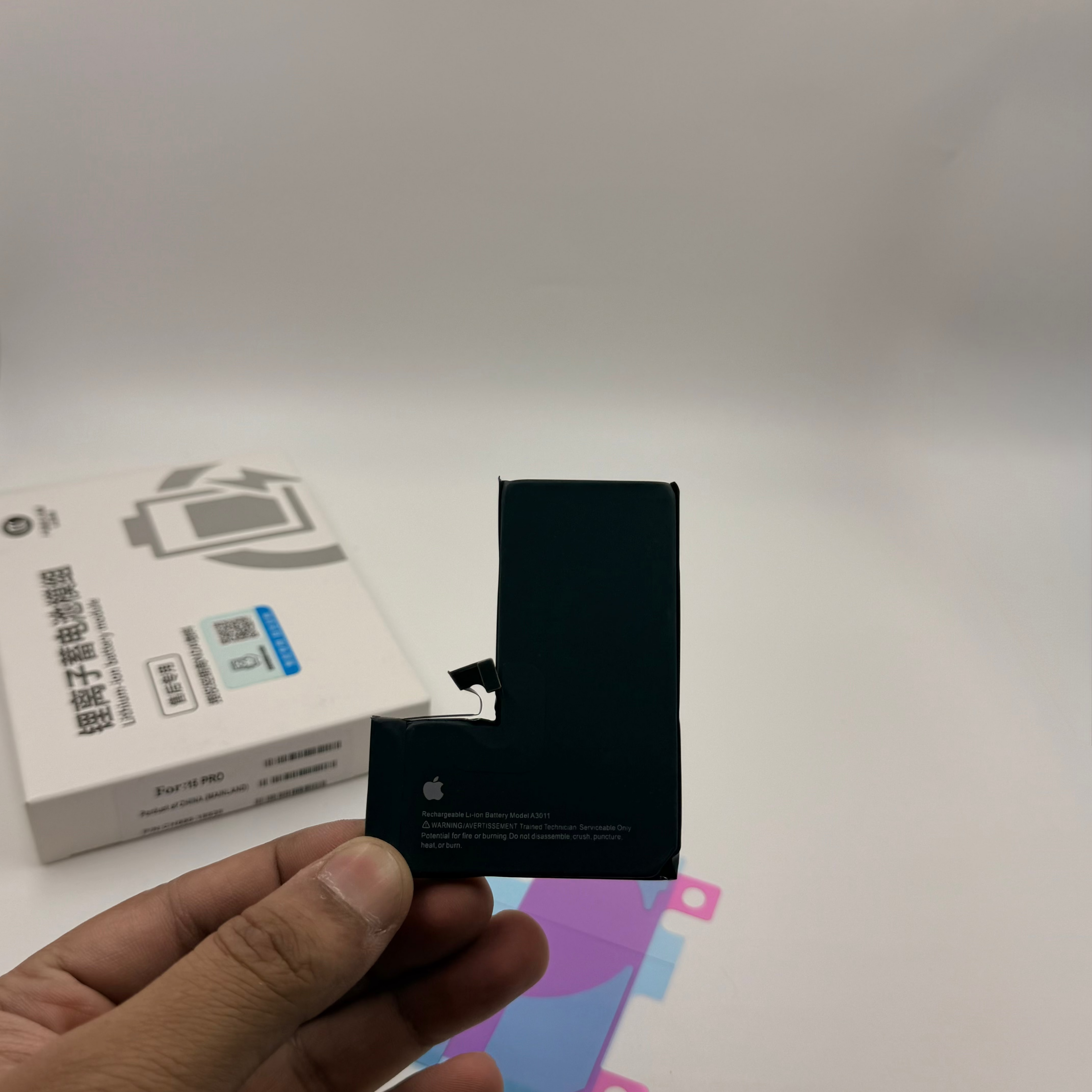 iPhone 15 Pro battery (3,274 mAh)